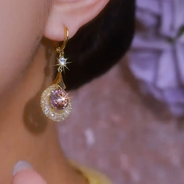 Pendientes Gota de Lujo Dorado