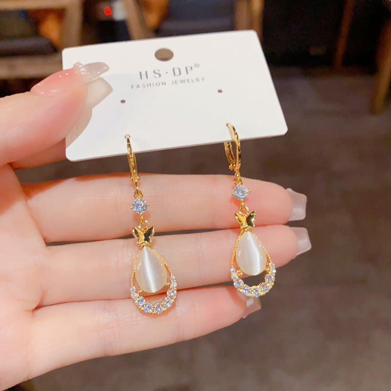 Pendientes de Gota con Mariposa