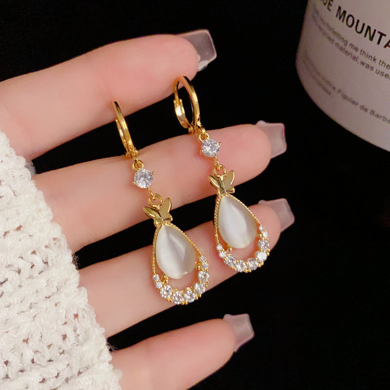 Pendientes de Gota con Mariposa