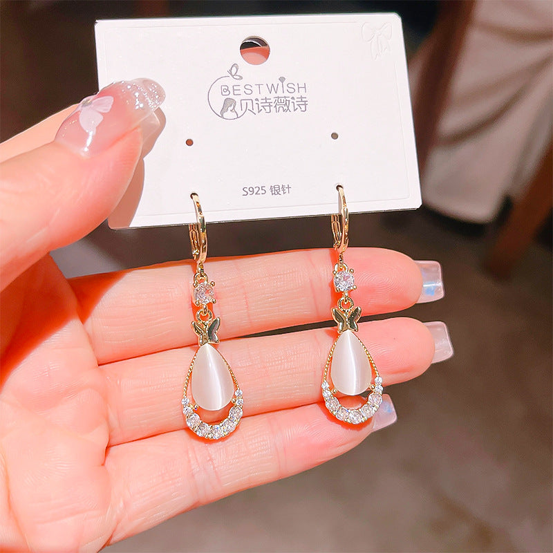 Pendientes de Gota con Mariposa